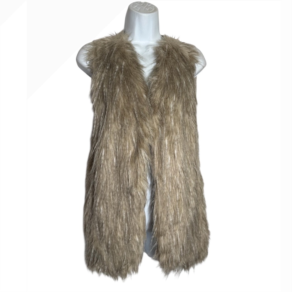 Sebby Collection Faux Fur Vest Size Large Beige Sweater Knit PERFECT